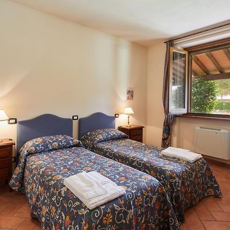 Relais La Cerreta Villa กัสติลโยเน เดล ลาโก ภายนอก รูปภาพ