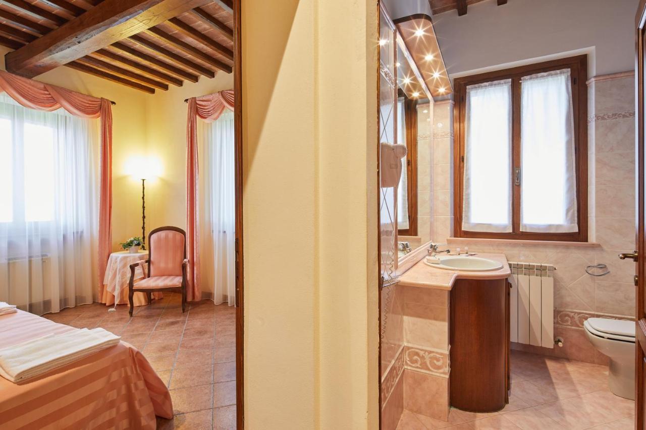 Relais La Cerreta Villa กัสติลโยเน เดล ลาโก ภายนอก รูปภาพ