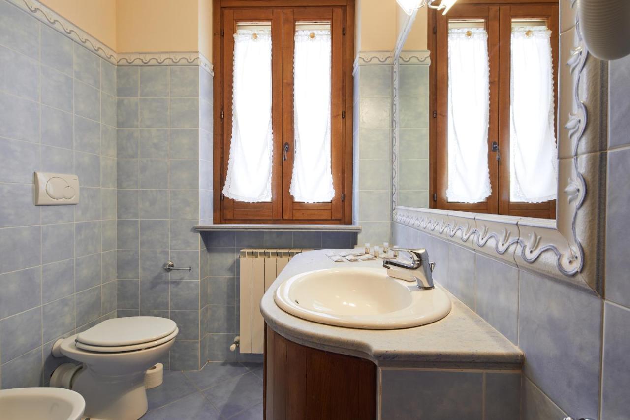 Relais La Cerreta Villa กัสติลโยเน เดล ลาโก ภายนอก รูปภาพ
