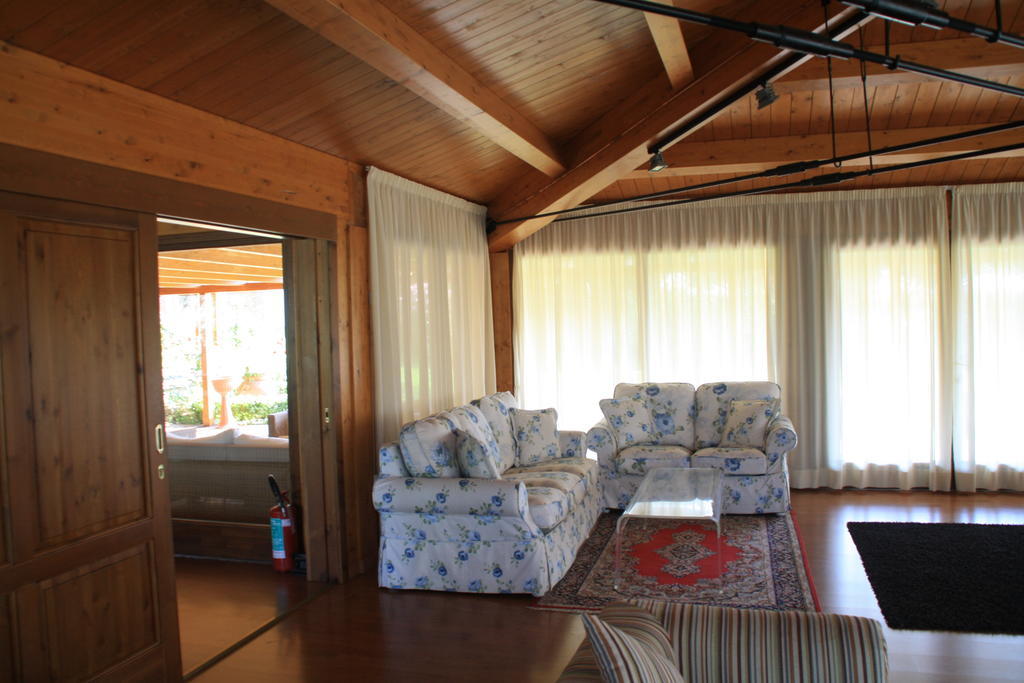 Relais La Cerreta Villa กัสติลโยเน เดล ลาโก ภายนอก รูปภาพ