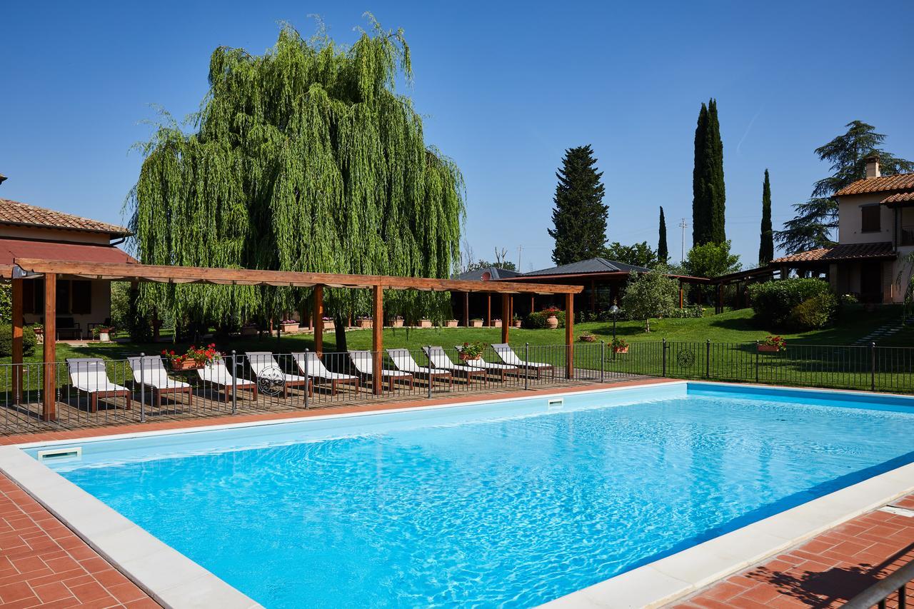 Relais La Cerreta Villa กัสติลโยเน เดล ลาโก ภายนอก รูปภาพ